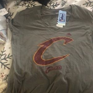 Adidas Cleveland Cavaliers women’s shirt